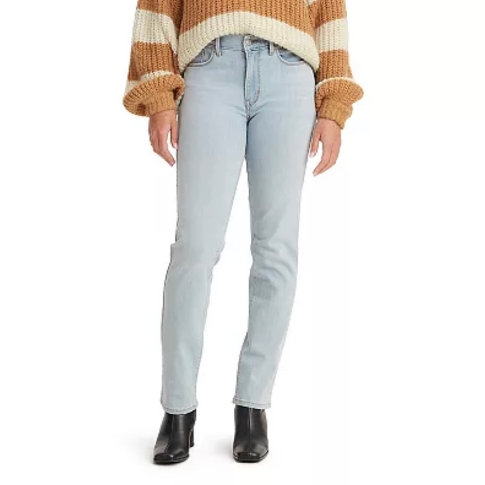 Levi's CLASSIC STRAIGHT FIT WOMEN'S JEANS Slate Light Wash Size 12 EUC
